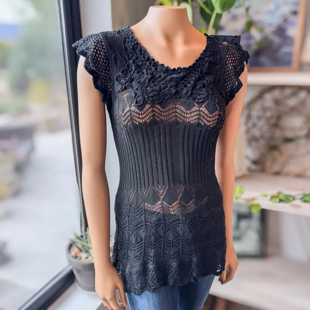 MONORENO, Y2K Black Crocheted Top w Scalloped Accents Whimsigoth Women's Medium - Picture 8 of 11